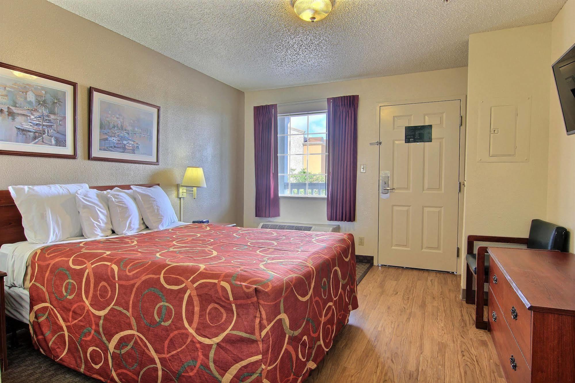 Intown Suites Extended Stay Select Corpus Christi Tx Экстерьер фото